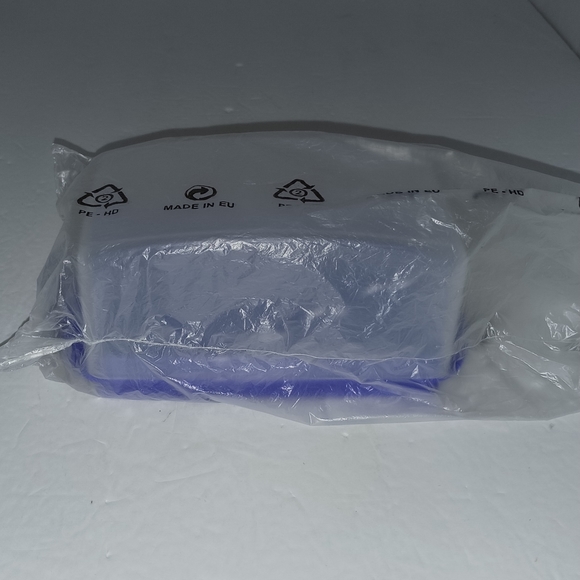 Tupperware Impressions Double Butter or Cream Cheese Keeper - NWOT, Sealed - Picture 1 of 3